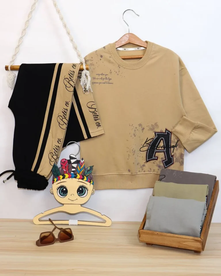 بلوز شلوار پسرانه تکه دوزی حرف A - مناسب برای پسران - کد محصول [8059]