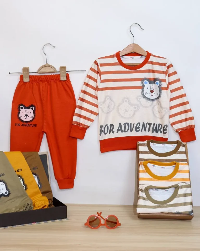 بلوز شلوار بچگانه چاپدار شیر - مناسب برای کودکان - کد محصول [8081]